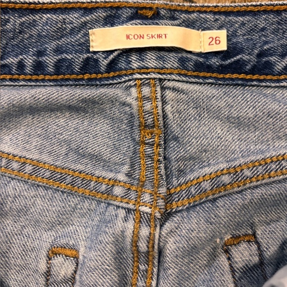 Levi’s Icon Skirt Denim Mini Vintage Style Button Fly Size 26 Y2K Levi’s - Picture 4 of 6